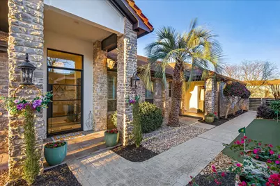 402 Horseshoe Bay North Blvd, Horseshoe Bay, TX 78657 - Photo 1