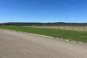 425 Lone Oak Drive, Burnet, TX 78611 - Photo 23