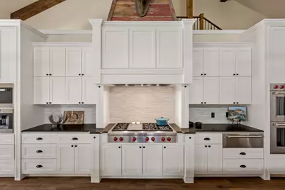 1450 Los Escondidos Street, Marble Falls, TX 78654 - Photo 15