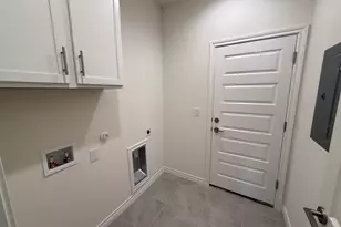 861 Pine Ln, Cottonwood Shores, TX 78657 - Photo 13