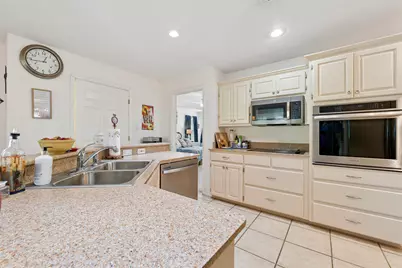 531 Pecan Creek Drive, Horseshoe Bay, TX 78657 - Photo 9