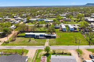 801 Anson St, Kingsland, TX 78639 - Photo 23