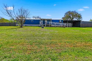 801 Anson St, Kingsland, TX 78639 - Photo 3