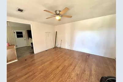 807 N West, Burnet, TX 78611 - Photo 3