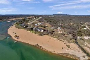 4521 River Oaks Dr, Kingsland, TX 78639 - Photo 1