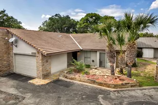 100 Bay Point Dr, Horseshoe Bay, TX 78657 - Photo 1