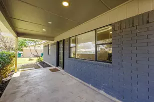 1106 Hackberry Dr, Marble Falls, TX 78654 - Photo 3