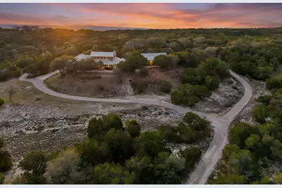 5214 Travis Peak Trl, Marble Falls, TX 78654 - Photo 1