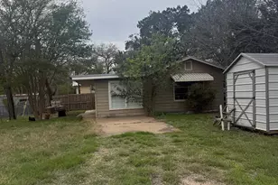 624 Driftwood Ln, Cottonwood Shores, TX 78657 - Photo 3