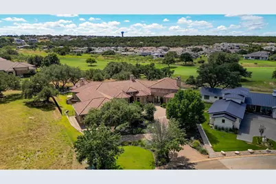 104 Orange Plume, Horseshoe Bay, TX 78657 - Photo 3