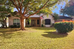 87 Firestone Pl, Meadowlakes, TX 78654 - Photo 1