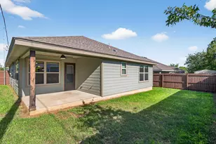 830 Cypress Ln, Cottonwood Shores, TX 78654 - Photo 11