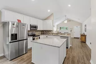830 Cypress Ln, Cottonwood Shores, TX 78654 - Photo 7