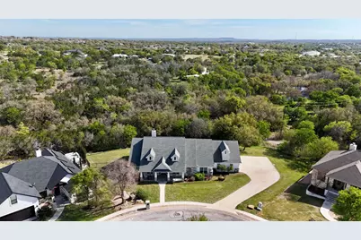 604 Woodland Park, Marble Falls, TX 78654 - Photo 3