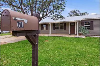 611 Pecan, Cottonwood Shores, TX 78657 - Photo 3