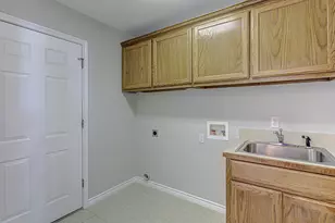 703 Amy Cir, Marble Falls, TX 78654 - Photo 15