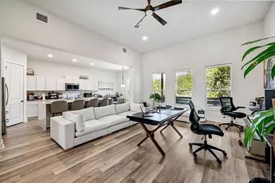 104 Desert Rose, Horseshoe Bay, TX 78657 - Photo 5