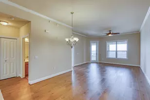 101 W Bank, Horseshoe Bay, TX 78657 - Photo 7