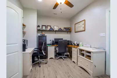 313 Meadowlakes Drive, Meadowlakes, TX 78654 - Photo 17