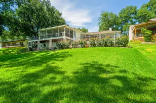 313 Meadowlakes Dr, Meadowlakes, TX 78654 - Photo 33