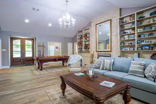 313 Meadowlakes Dr, Meadowlakes, TX 78654 - Photo 3