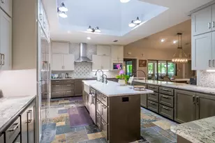313 Meadowlakes Dr, Meadowlakes, TX 78654 - Photo 17