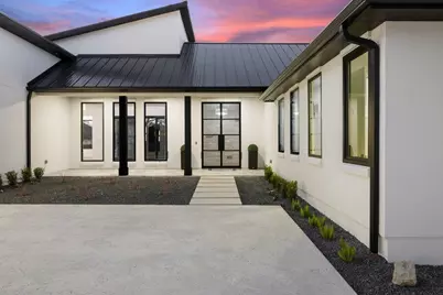 105 Barefoot, Horseshoe Bay, TX 78657 - Photo 23