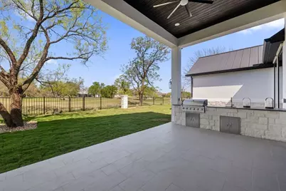 105 Barefoot, Horseshoe Bay, TX 78657 - Photo 21