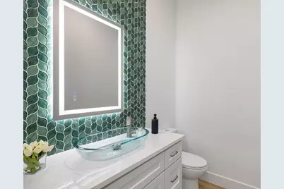 105 Barefoot, Horseshoe Bay, TX 78657 - Photo 13