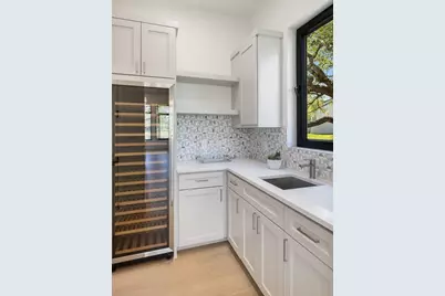 105 Barefoot, Horseshoe Bay, TX 78657 - Photo 9