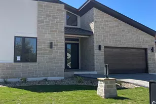 121 Azalea Loop, Horseshoe Bay, TX 78657 - Photo 3