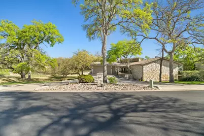 819 Broken Arrow, Horseshoe Bay, TX 78657 - Photo 3