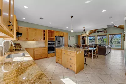 1108 S Lakeside Drive, Burnet, TX 78611 - Photo 3