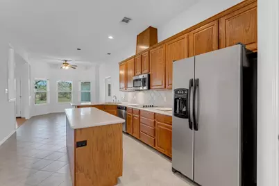 107 N Oak Vista Drive, Burnet, TX 78611 - Photo 15