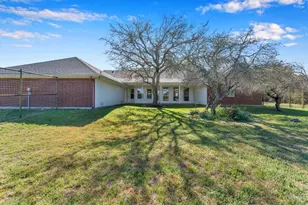 107 N Oak Vista Dr, Burnet, TX 78611 - Photo 19