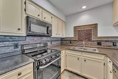 501 Highlands #13 Boulevard, Horseshoe Bay, TX 78657 - Photo 13