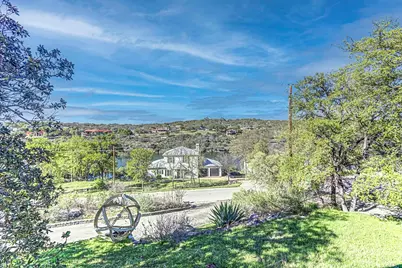 507 Los Escondidos Street, Marble Falls, TX 78654 - Photo 21