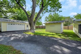 301 Riverside Dr, Kingsland, TX 78639 - Photo 35