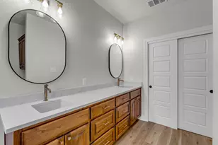 208 Alexander Ave, Burnet, TX 78611 - Photo 11