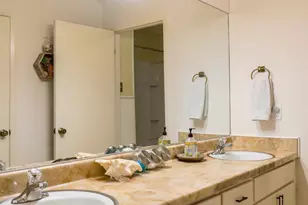 252 Meadowlakes Dr, Meadowlakes, TX 78654 - Photo 17