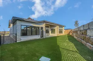 105 Via Roma Ct, Horseshoe Bay, TX 78657 - Photo 29