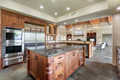 24736 Travis Lakeside Cv, Spicewood, TX 78669 - Photo 9