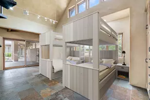 24736 NE Travis Lakeside Cv Circle, Spicewood, TX 78669 - Photo 27