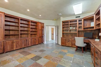 24736 NE Travis Lakeside Cv Circle, Spicewood, TX 78669 - Photo 23