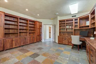 24736 NE Travis Lakeside Cv Circle, Spicewood, TX 78669 - Photo 23