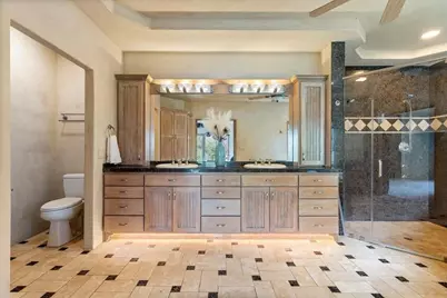 24736 NE Travis Lakeside Cv Circle, Spicewood, TX 78669 - Photo 21