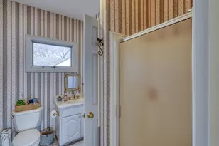 402 Meadowlakes Dr, Meadowlakes, TX 78654 - Photo 25