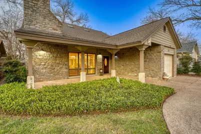 402 Meadowlakes Dr, Meadowlakes, TX 78654 - Photo 3