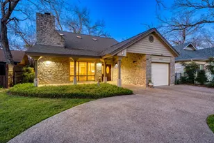 402 Meadowlakes Dr, Meadowlakes, TX 78654 - Photo 1