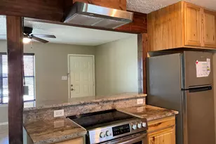 713 N Rhomberg, Burnet, TX 78611 - Photo 5